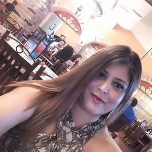 Meet your Posher, Leonor